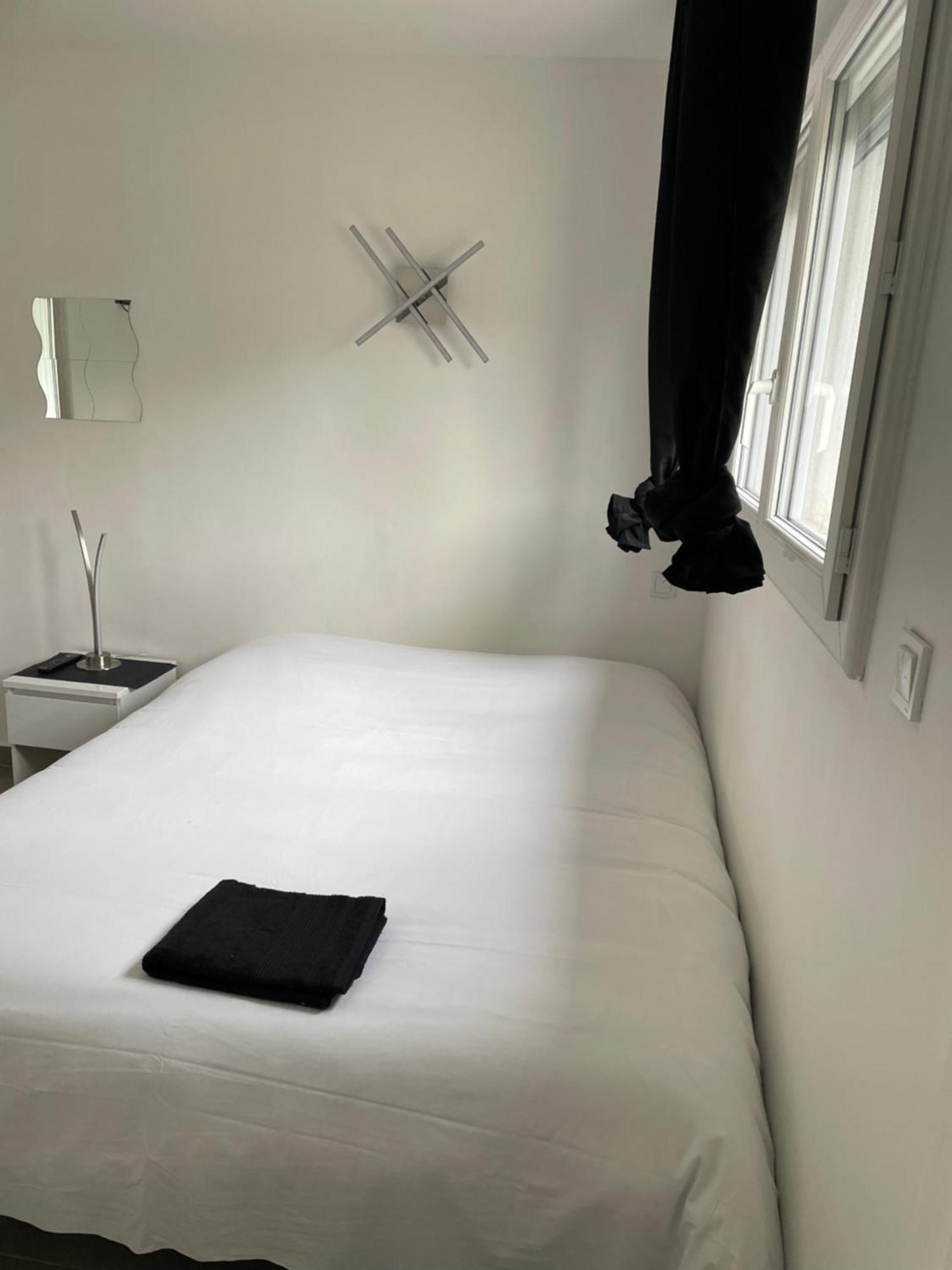 Superbe 3P 2Chambres, 2Terrasses Cannes Centre-Ville, 4 Min A Pied De La Croisette Sas-Meredith Loc Exteriör bild