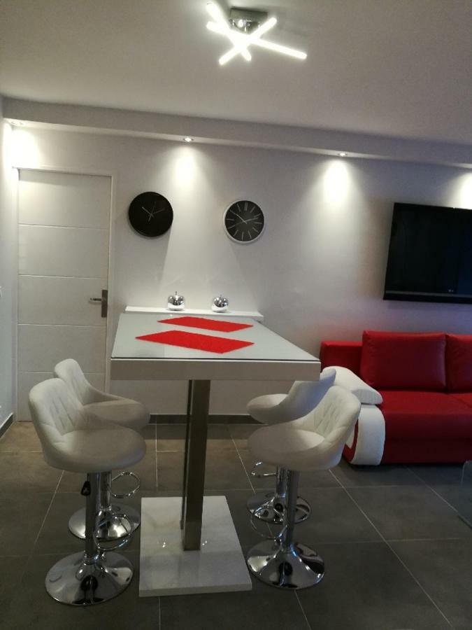 Superbe 3P 2Chambres, 2Terrasses Cannes Centre-Ville, 4 Min A Pied De La Croisette Sas-Meredith Loc Exteriör bild